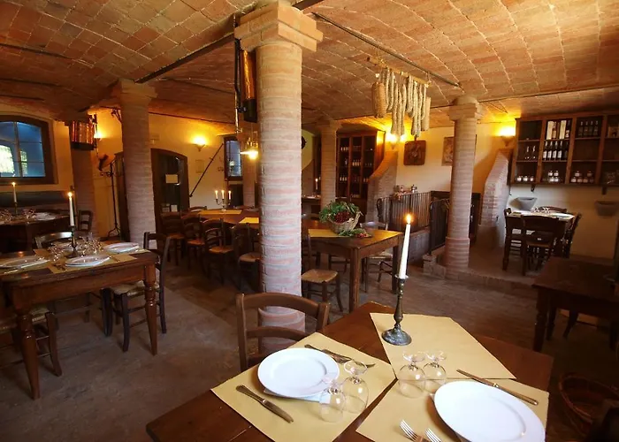 Gospodarstwo agroturystyczne Agriturismo La Tintoria Castello di Serravalle